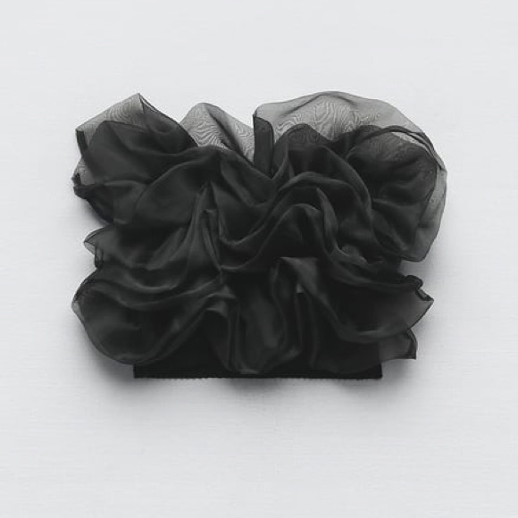 Zara Tops - Amazing Zara Black ORGANZA BANDEAU TOP
BLACK - Size M